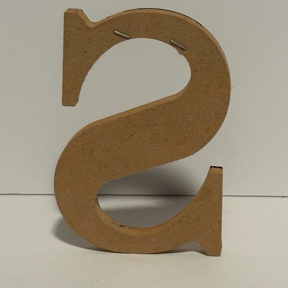 Wooden “S” Red and Black Decor - Picture 4 of 4